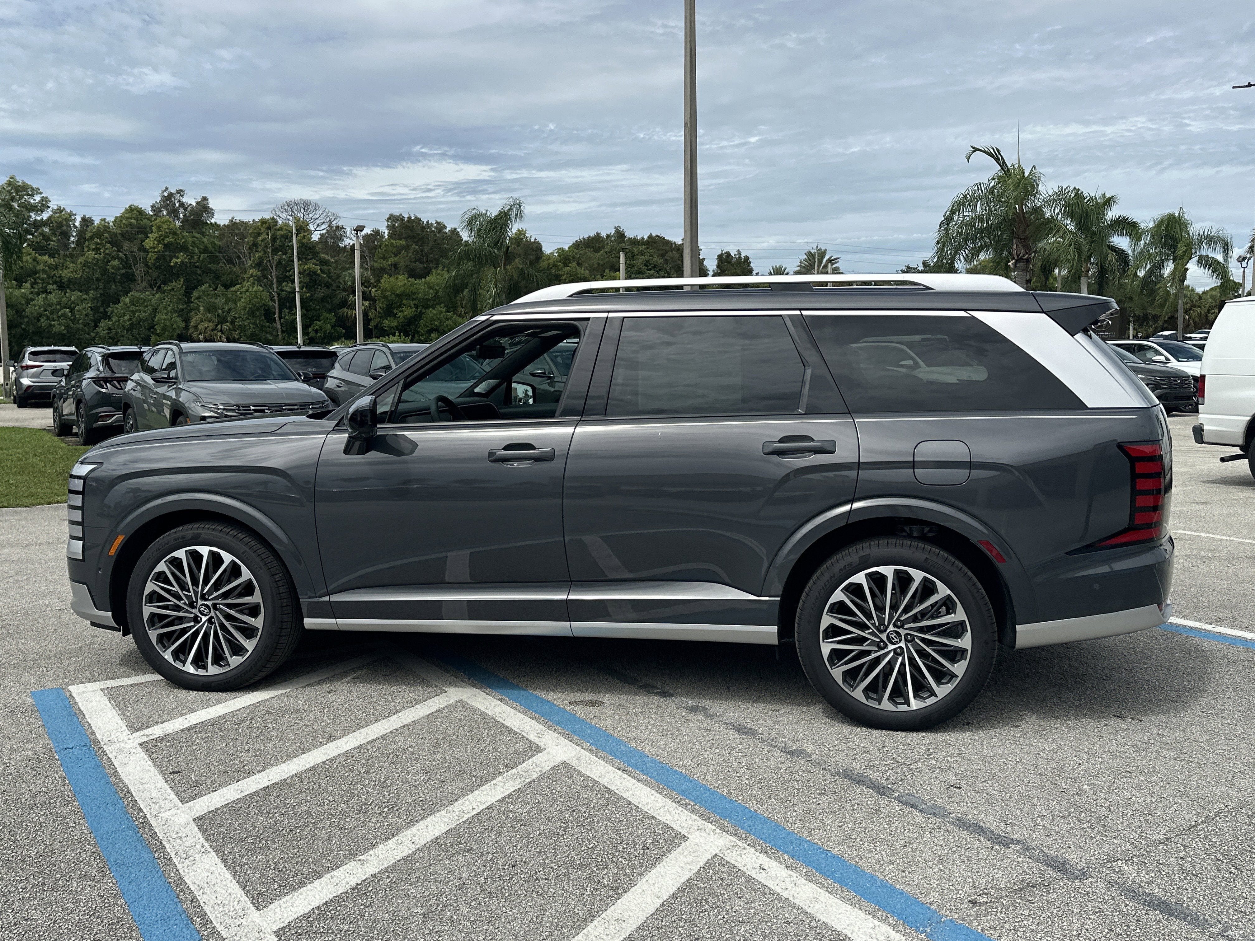 New 2026 Hyundai Palisade Calligraphy image 9