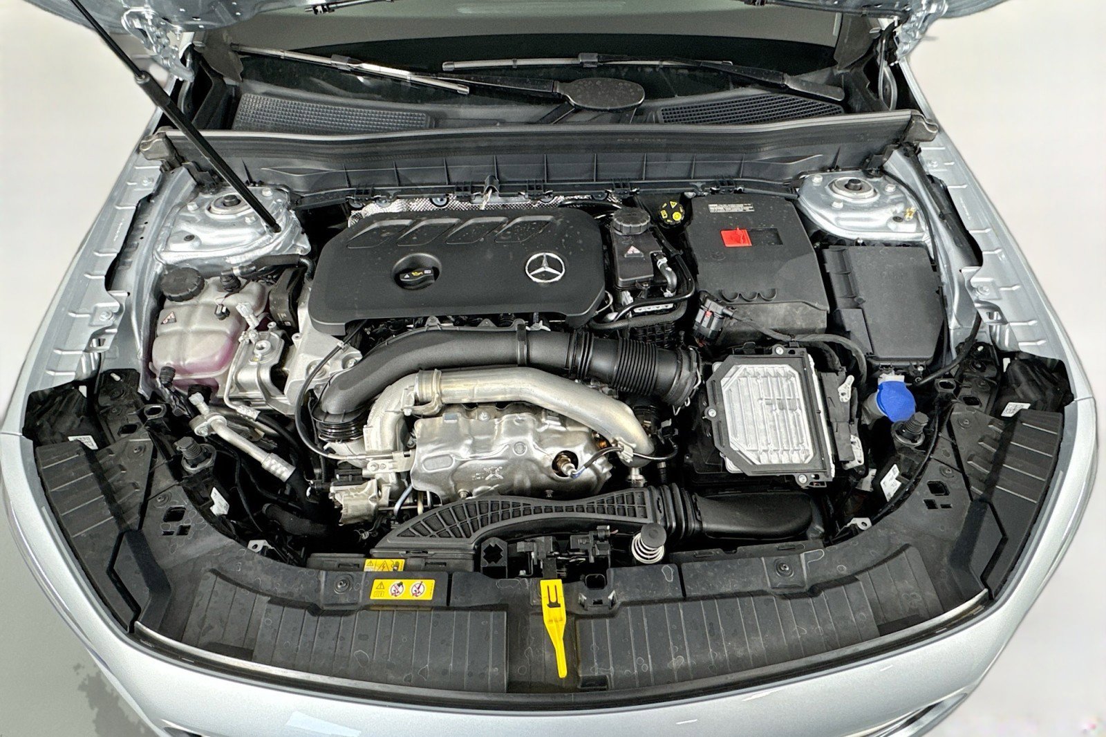 New 2026 Mercedes-Benz GLB 250 image 10