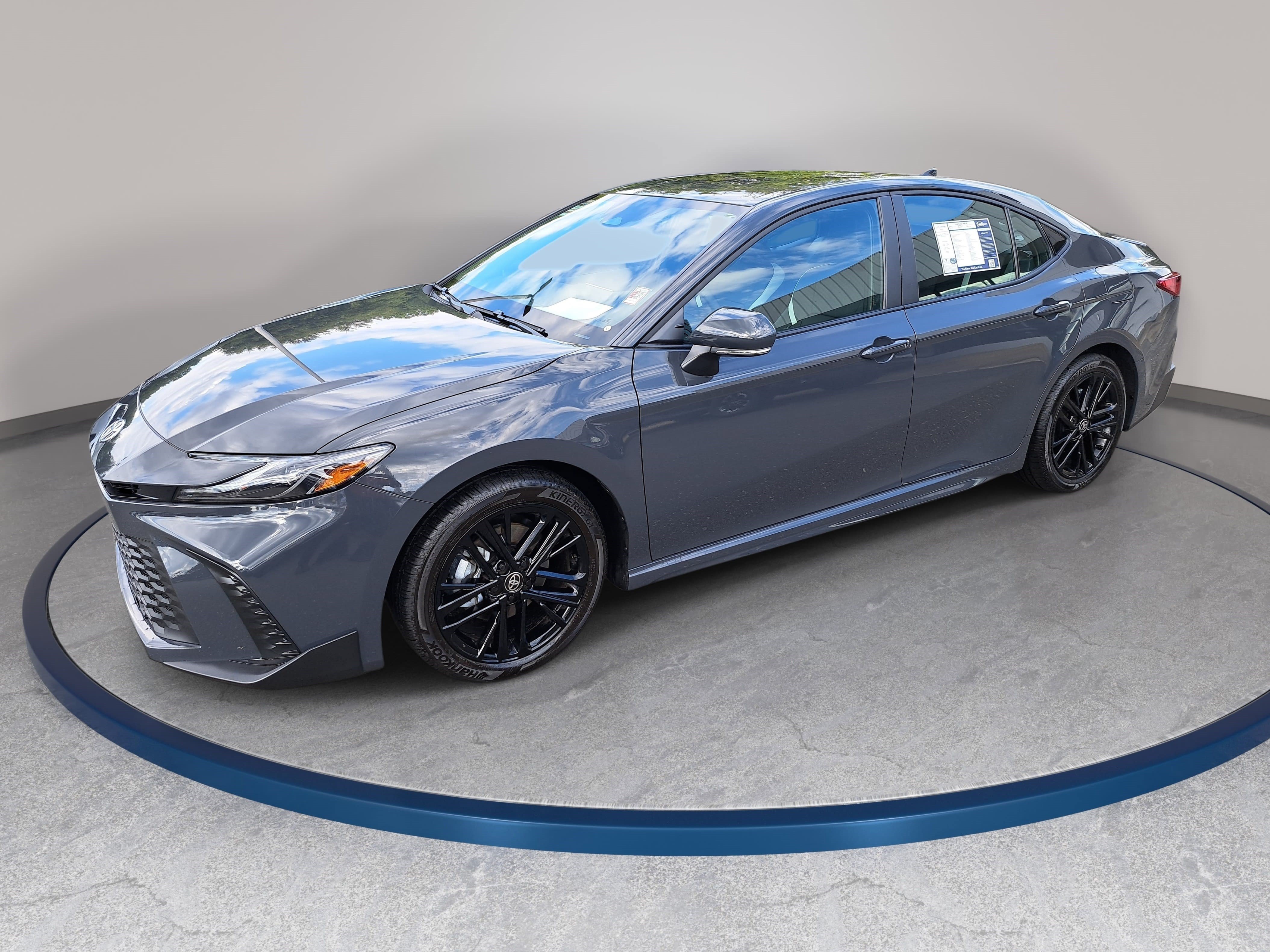 Used 2026 Toyota Camry SE w/ Convenience Package