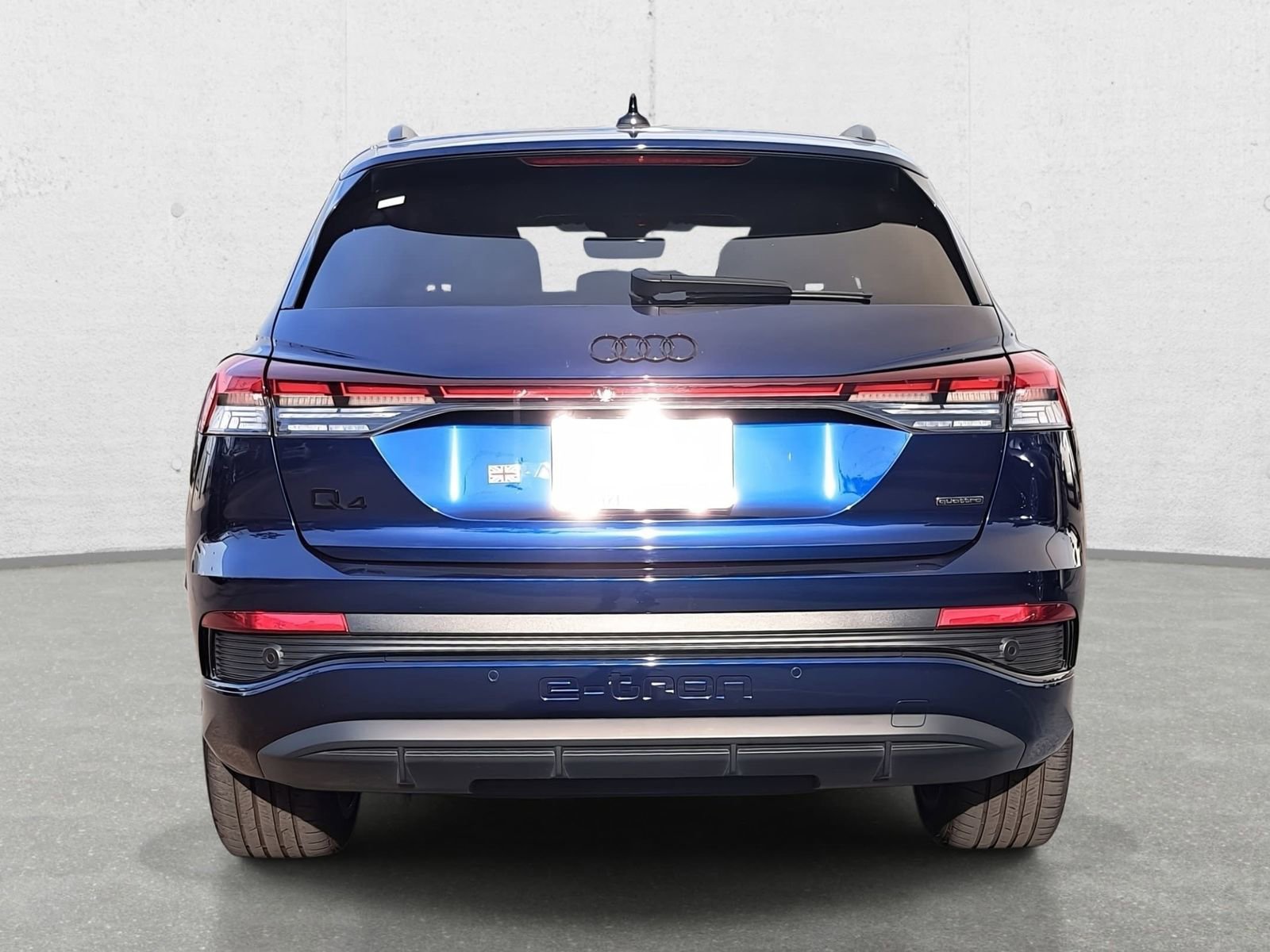 Used 2024 Audi Q4 e-tron Premium Plus image 6