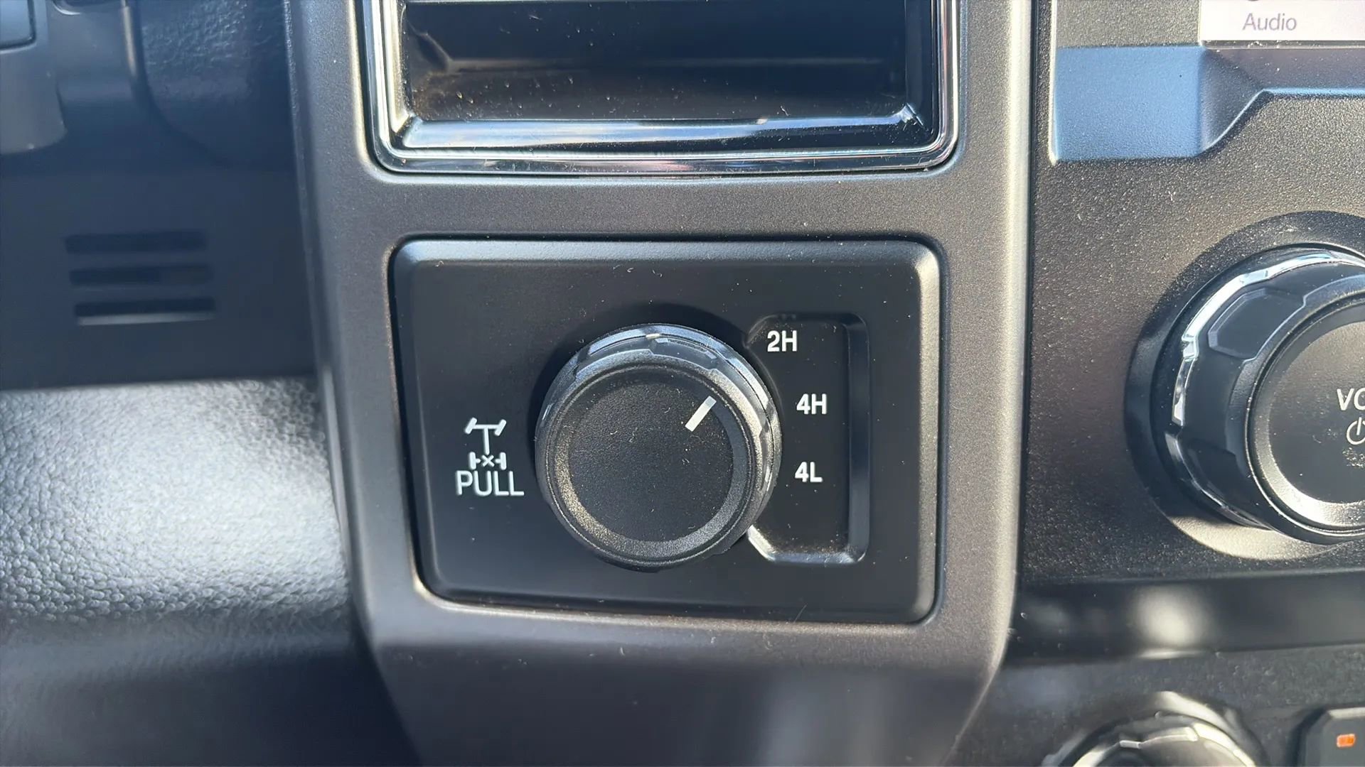 Used 2019 Ford F150 XLT w/ Equipment Group 302A Luxury image 38