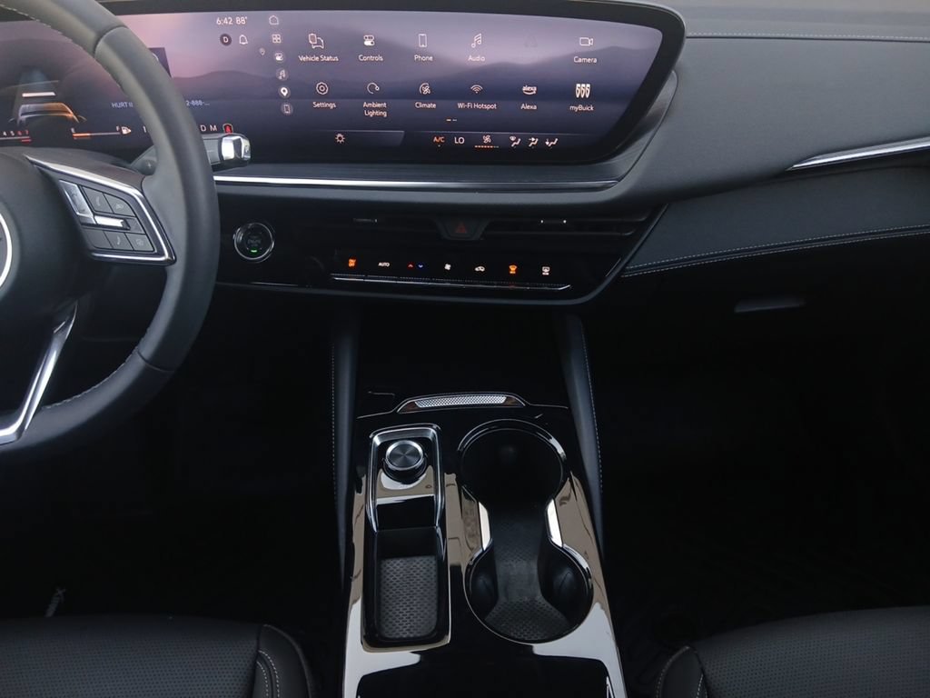 Used 2025 Buick Envision Preferred AWD/4WD image 3