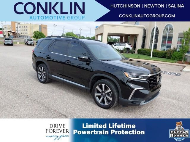 Used 2025 Honda Pilot Elite image 1