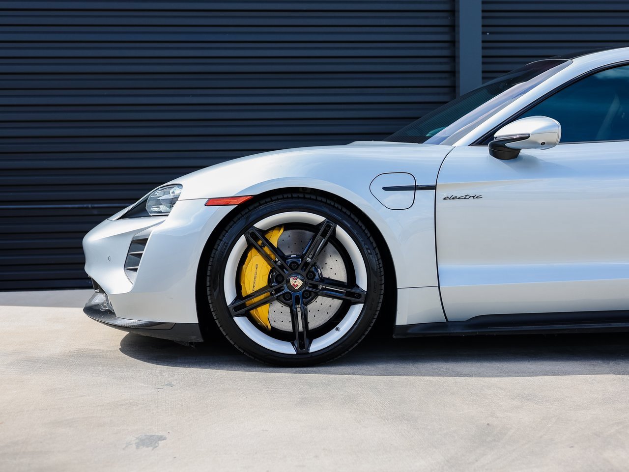 Certified 2021 Porsche Taycan Turbo S image 11