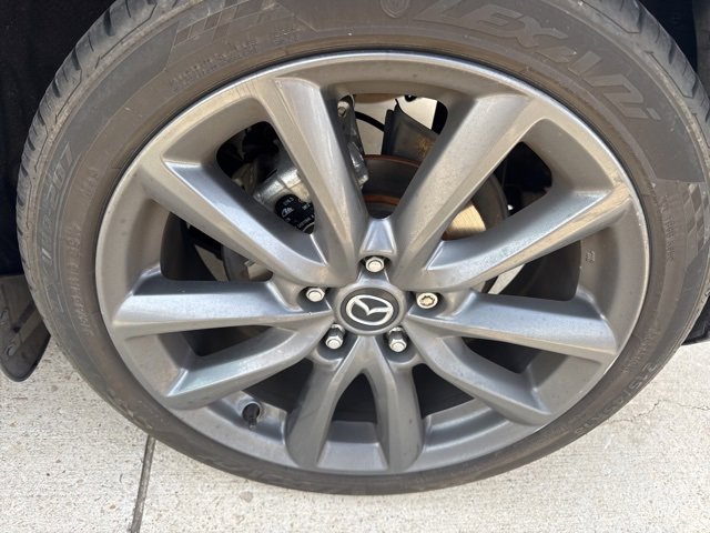 Used 2020 MAZDA MAZDA3 Hatchback w/ Preferred Package image 11