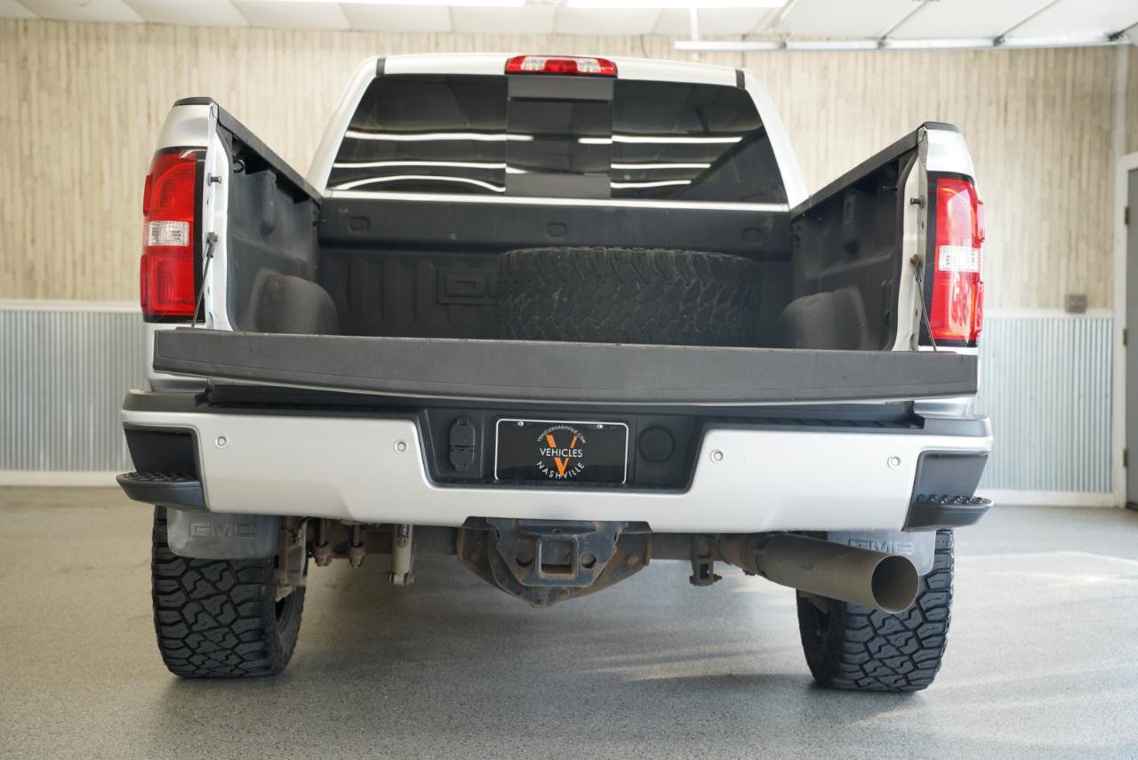 Used 2017 GMC Sierra 2500 Denali w/ Duramax Plus Package AWD/4WD image 36