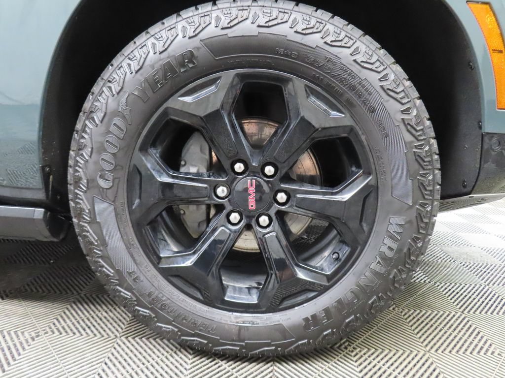 Used 2026 GMC Yukon XL AT4 Ultimate AWD/4WD image 11