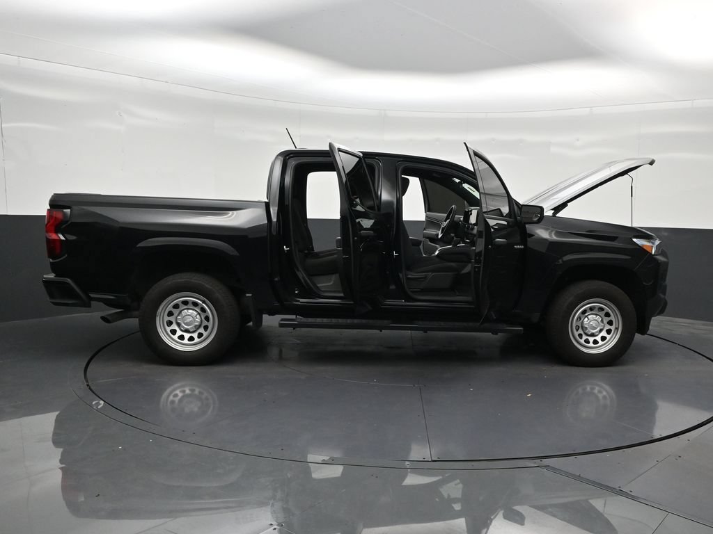 Used 2025 Chevrolet Colorado W/T RWD image 34