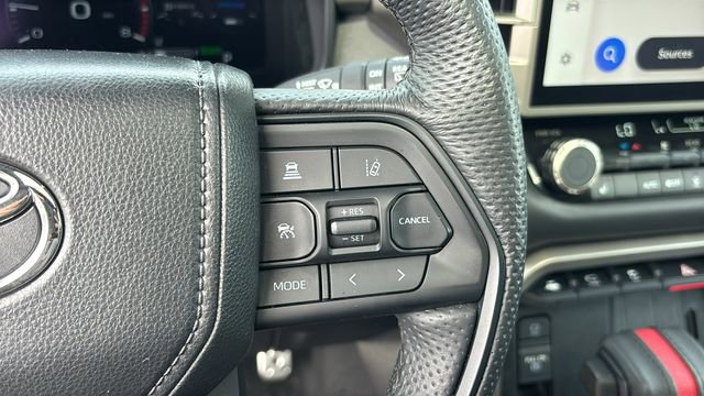Used 2025 Toyota Sequoia SR5 w/ SR5 Premium Package AWD/4WD image 20