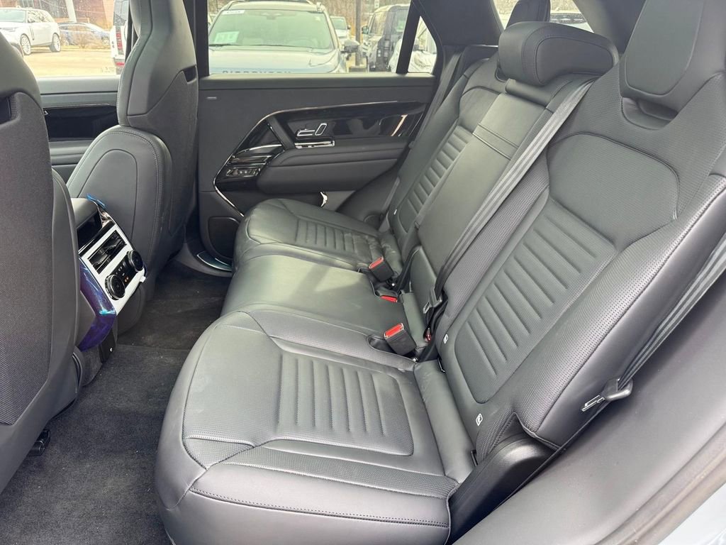 New 2026 Land Rover Range Rover Sport SV image 9