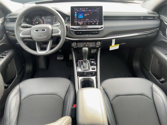 New 2026 Jeep Compass Latitude image 16