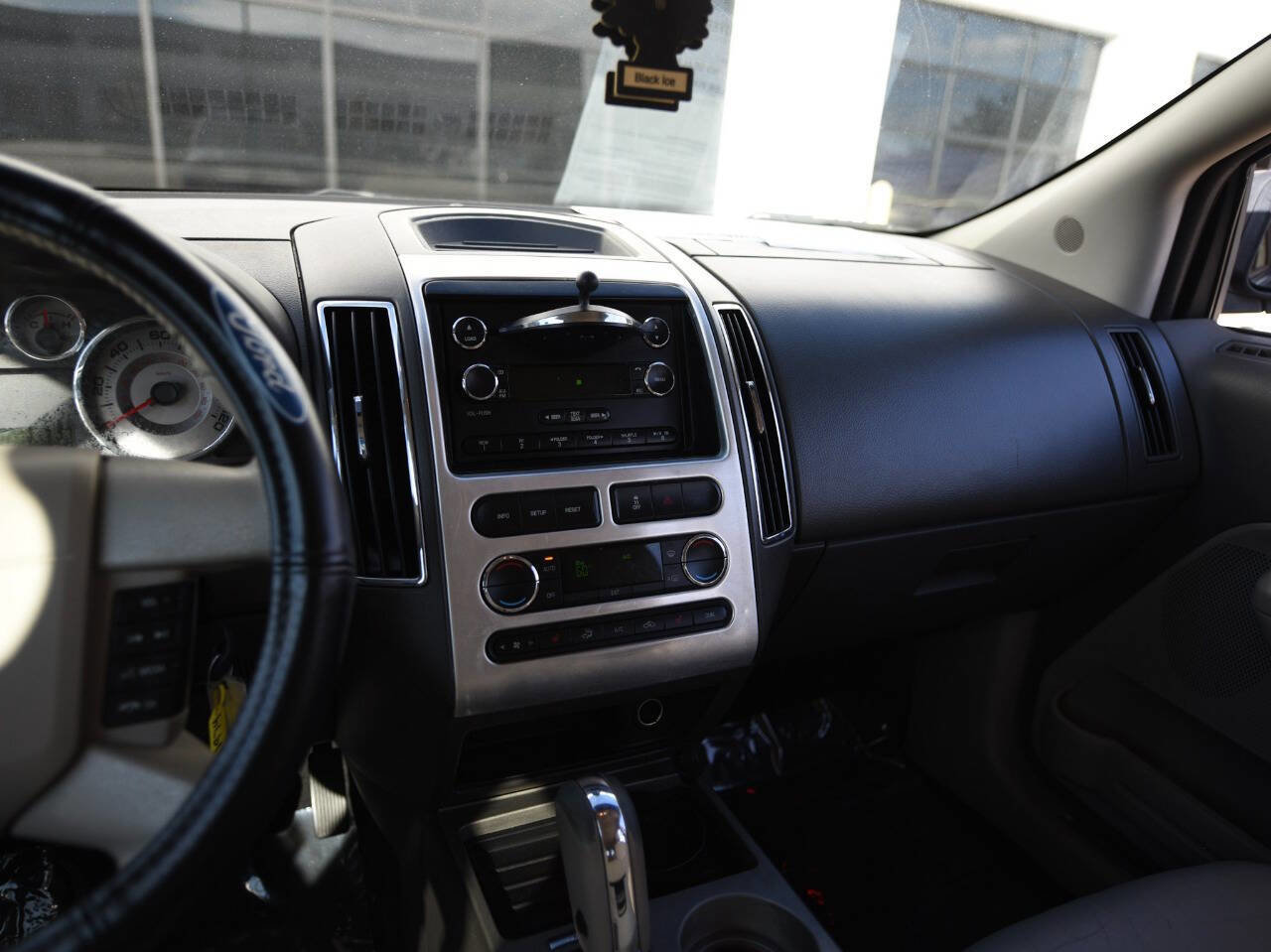 Used 2009 Ford Edge Limited image 17