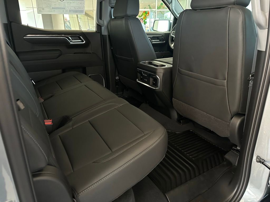 New 2026 Chevrolet Silverado 1500 LTZ w/ LTZ Premium Package image 16