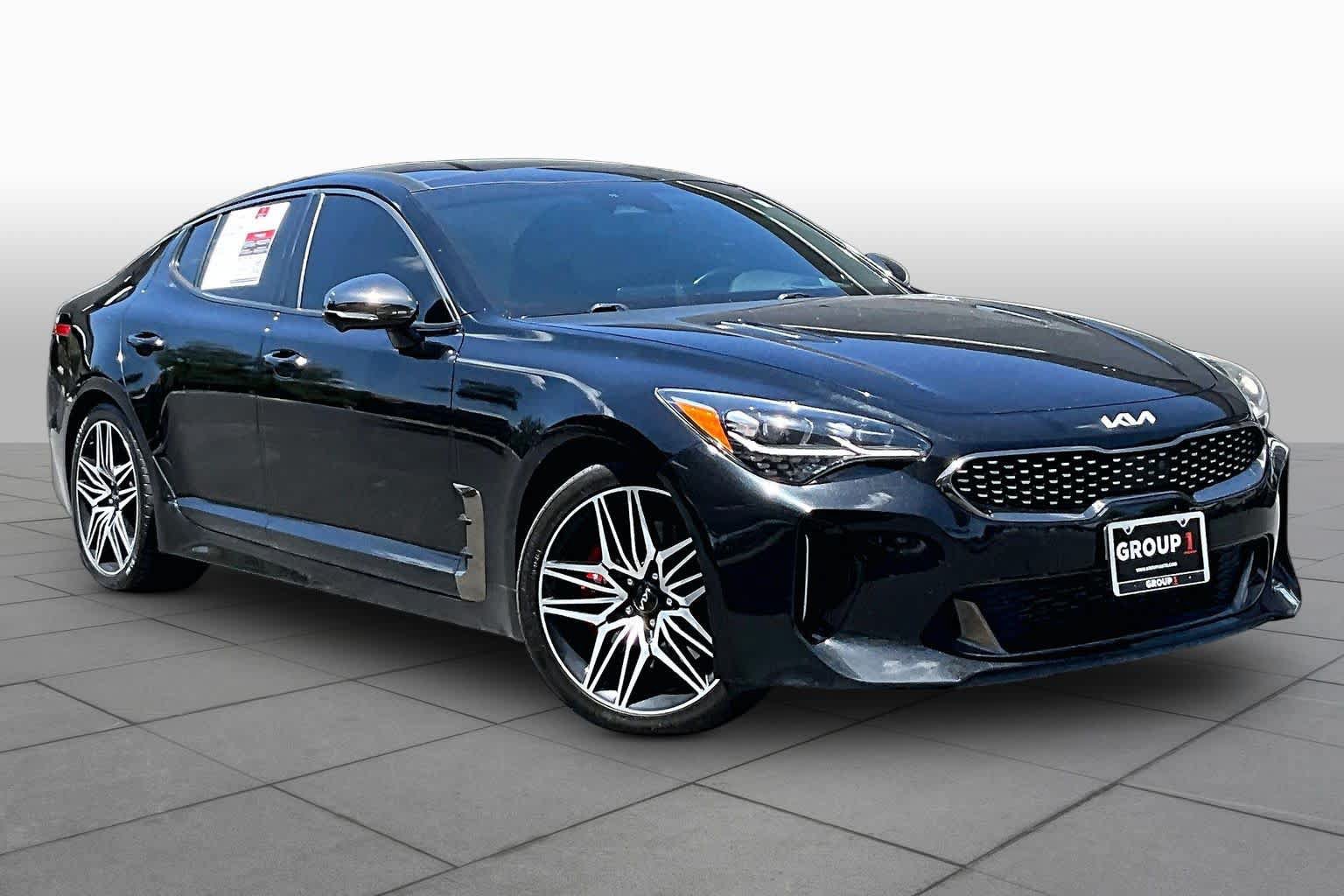 Used 2022 Kia Stinger GT2 w/ Red Interior Color Package RWD image 3