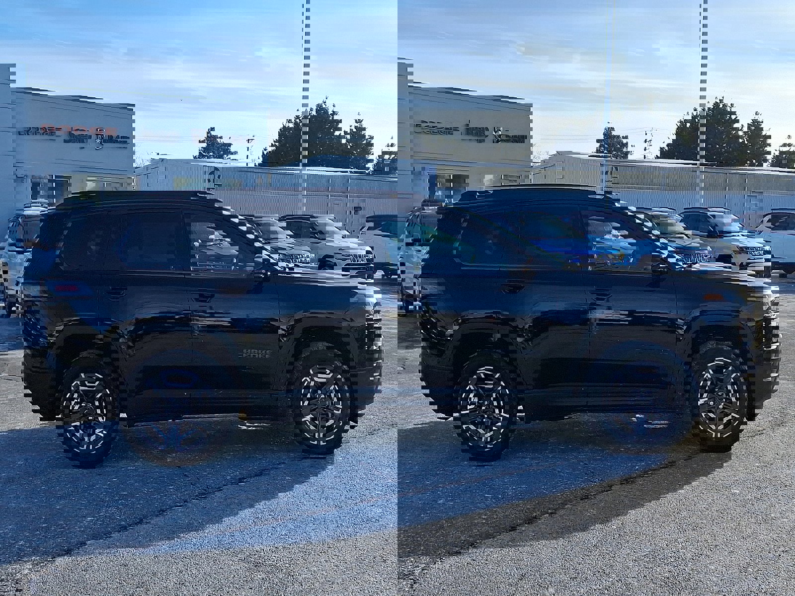 New 2026 Jeep Cherokee Limited image 7