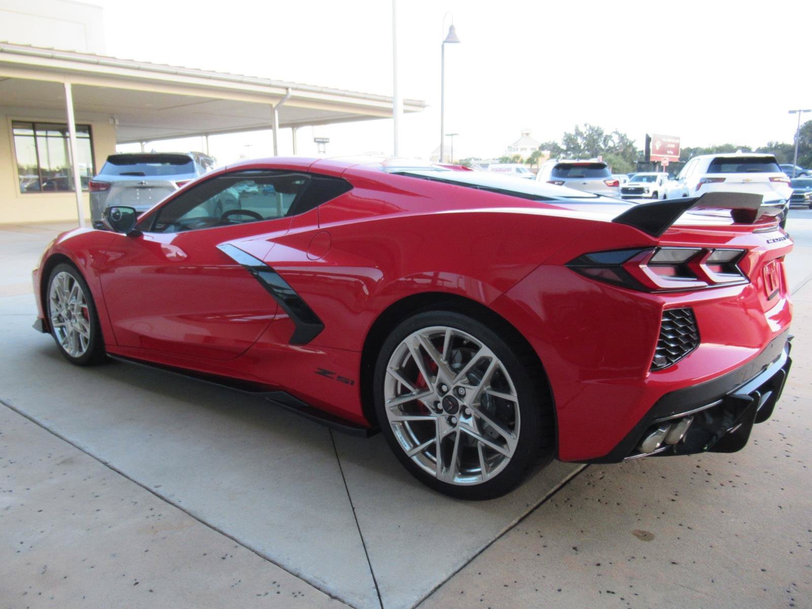 Used 2024 Chevrolet Corvette Stingray Premium Cpe w/ Z51 Performance Package RWD image 4