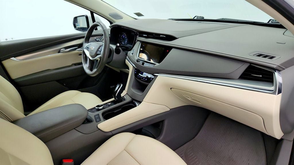 Used 2021 Cadillac XT5 Premium Luxury AWD/4WD image 26