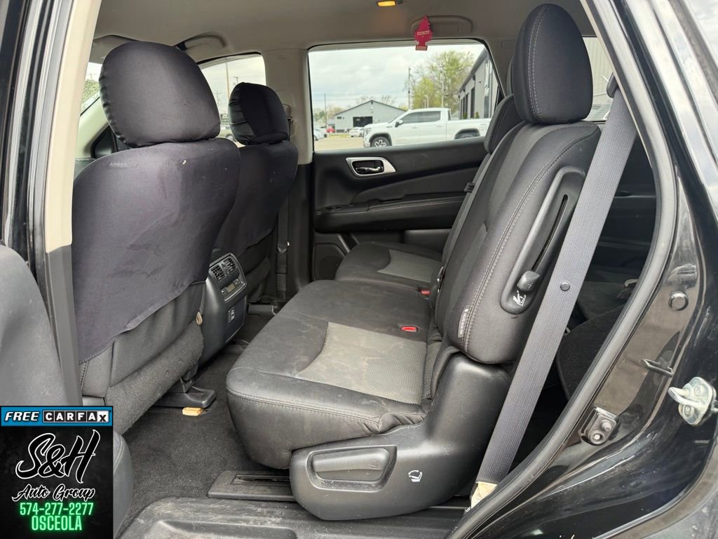 Used 2018 Nissan Pathfinder S image 5