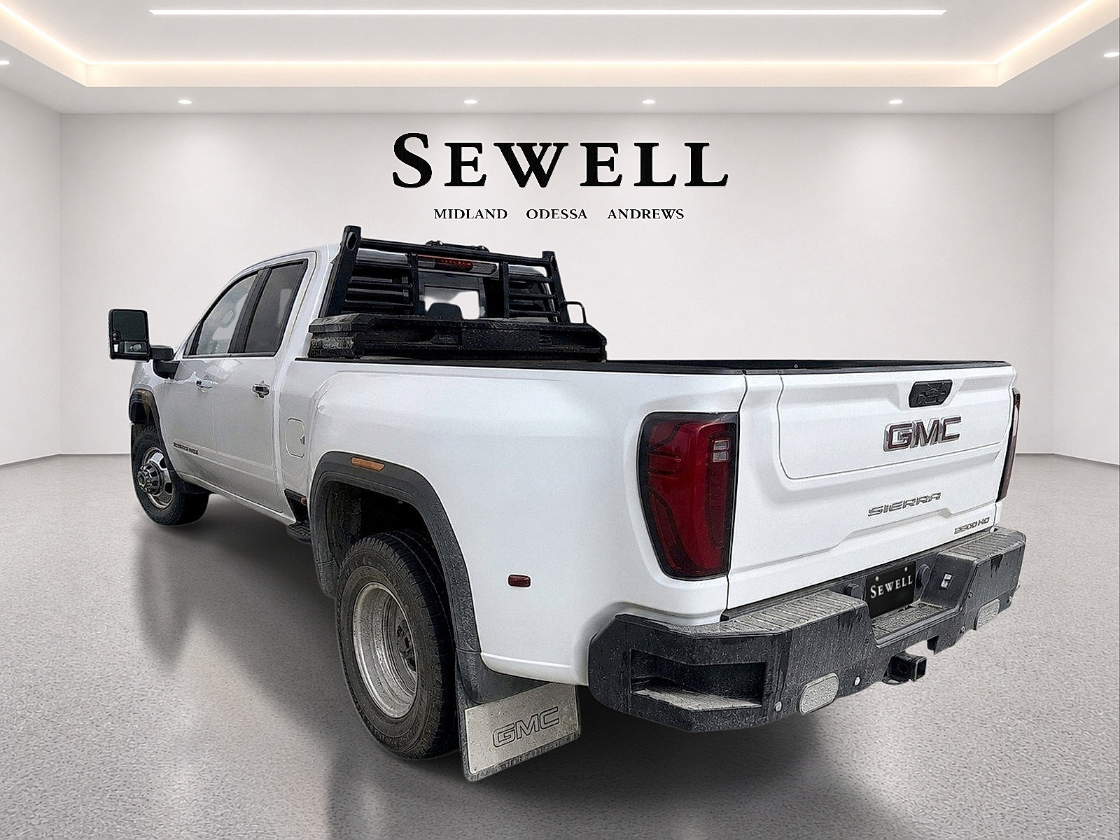 Used 2025 GMC Sierra 3500 Denali Ultimate AWD/4WD image 7
