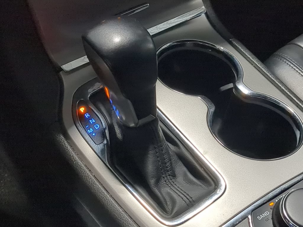 Used 2019 Jeep Grand Cherokee Limited AWD/4WD image 34