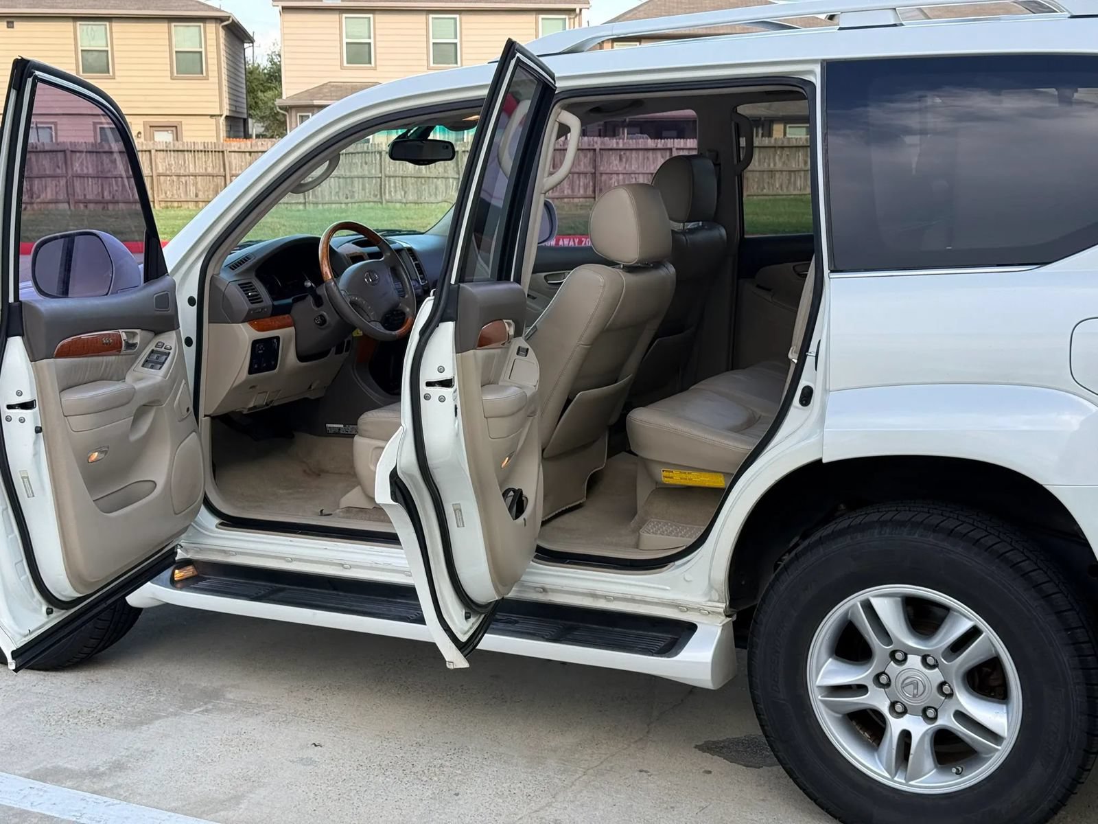 Used 2005 Lexus GX 470 AWD/4WD image 9