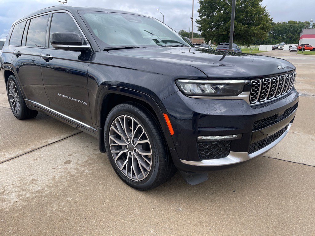 Certified 2023 Jeep Grand Cherokee L Summit AWD/4WD image 4