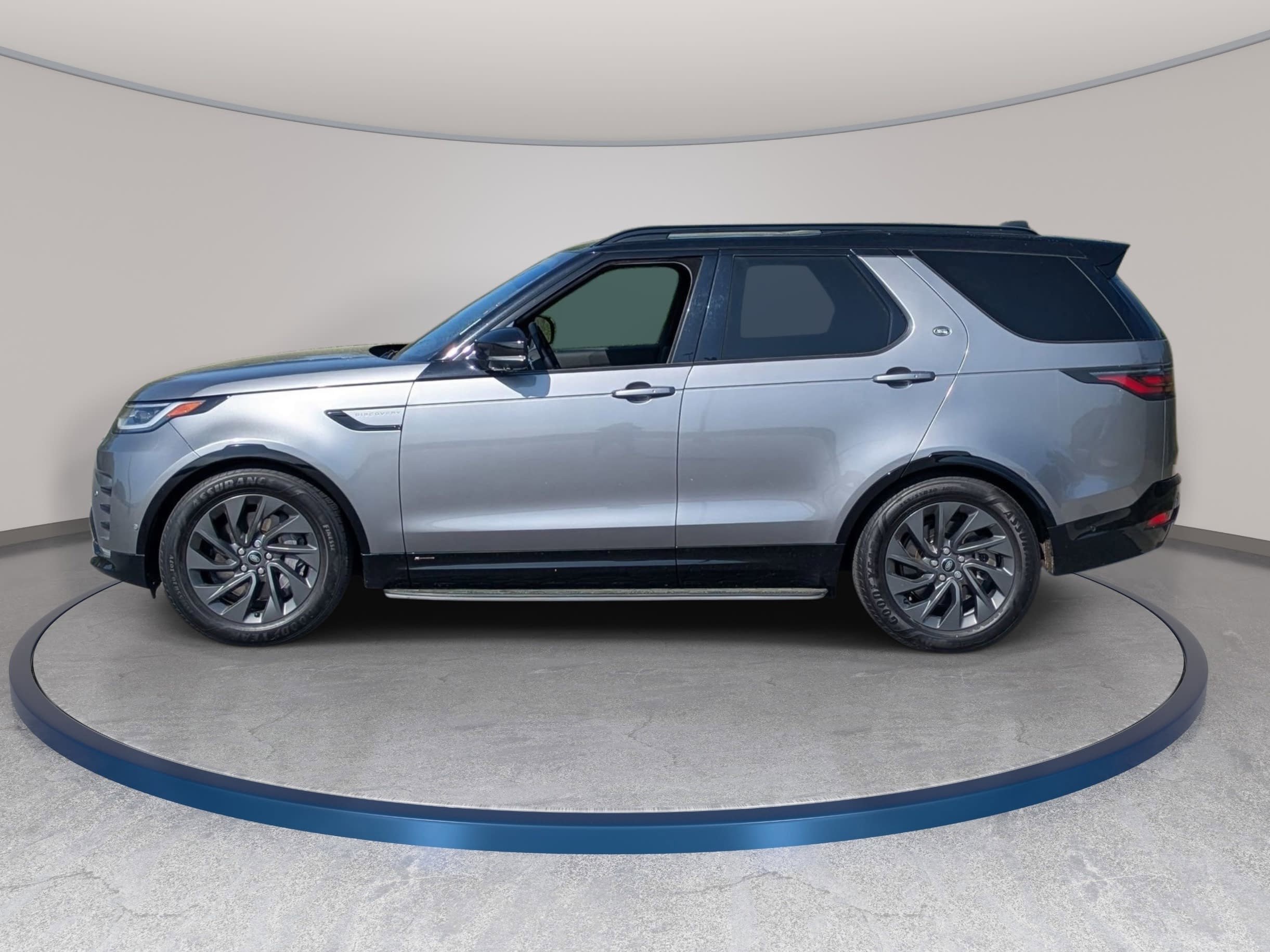 Used 2022 Land Rover Discovery S R-Dynamic AWD/4WD image 8