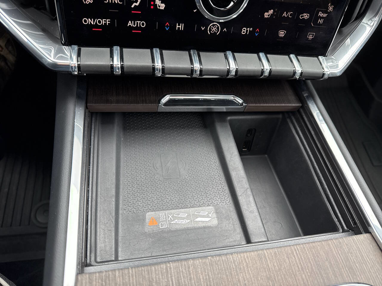 Used 2024 GMC Acadia Denali w/ LPO, Floor Liner Package image 39