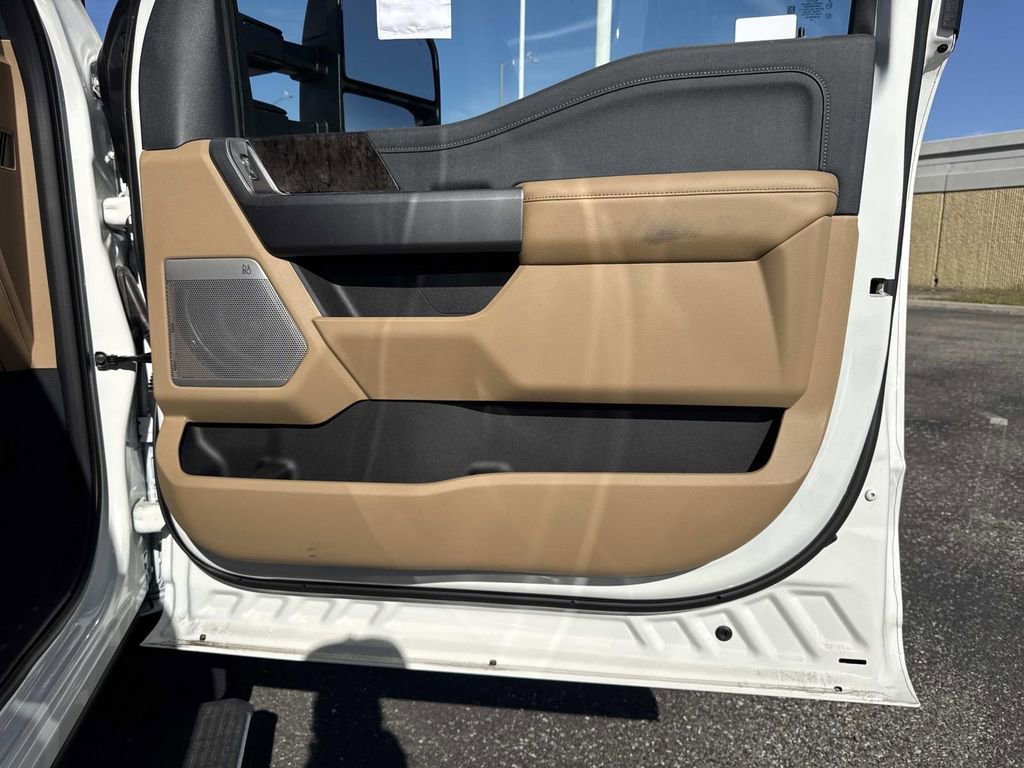 New 2025 Ford F350 Lariat w/ Lariat Ultimate Package image 27