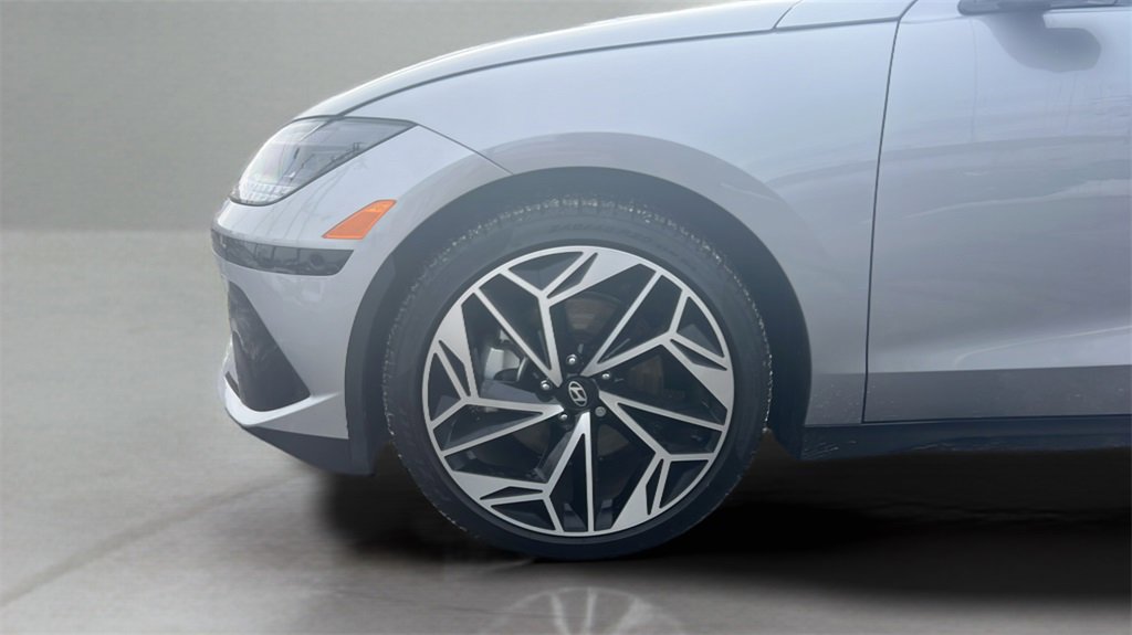 Certified 2024 Hyundai Ioniq 6 Limited image 9