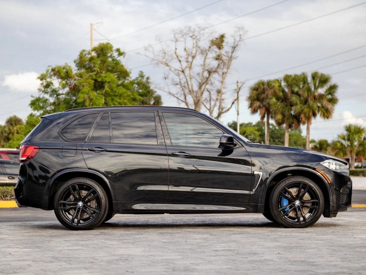 Used 2018 BMW X5 M w/ Executive Package AWD/4WD image 15