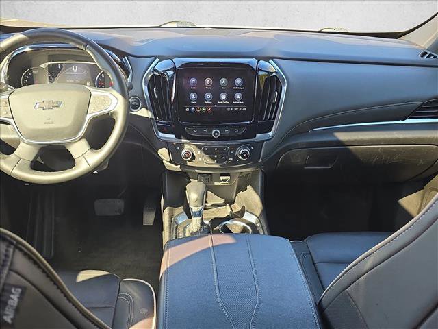 Used 2023 Chevrolet Traverse Premier w/ Redline Edition image 17