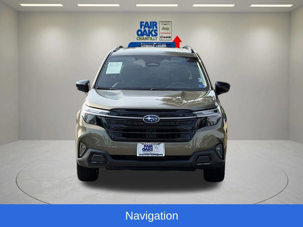Used 2025 Subaru Forester Touring AWD/4WD image 5
