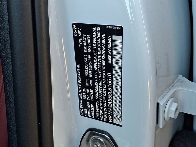 New 2025 Porsche Macan image 22