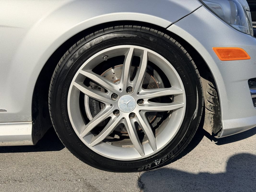 Used 2012 Mercedes-Benz C 300 4MATIC Sedan image 27