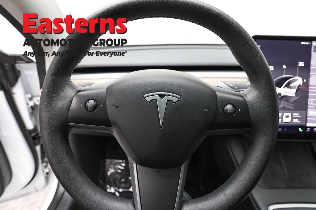 Used 2023 Tesla Model 3 Standard Range image 10