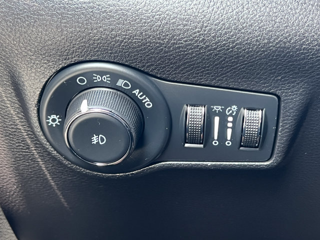Used 2023 Jeep Compass Limited AWD/4WD image 18