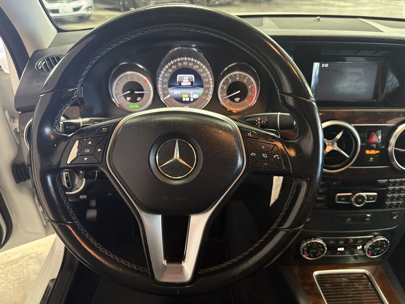 Used 2014 Mercedes-Benz GLK 350 2WD image 19