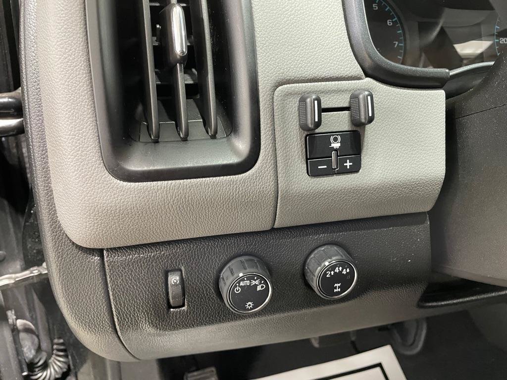 Used 2020 Chevrolet Colorado W/T w/ WT Convenience Package AWD/4WD image 25