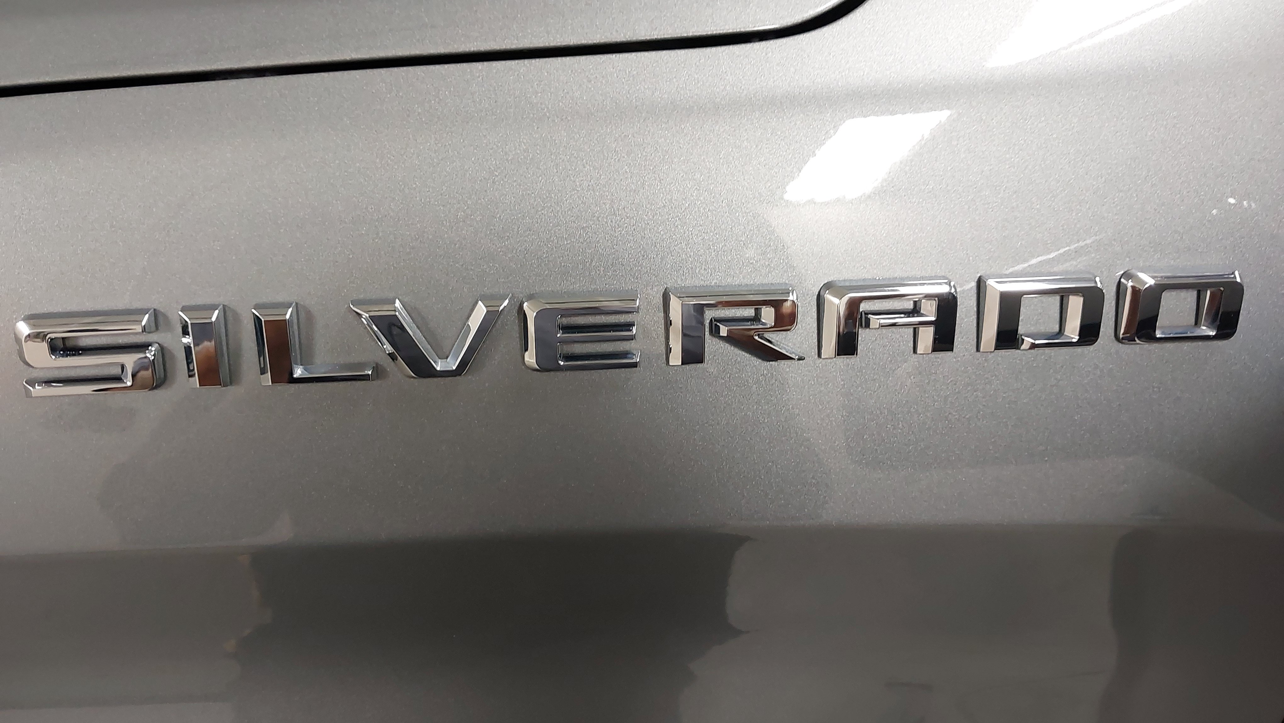 Used 2024 Chevrolet Silverado 1500 LT AWD/4WD image 32