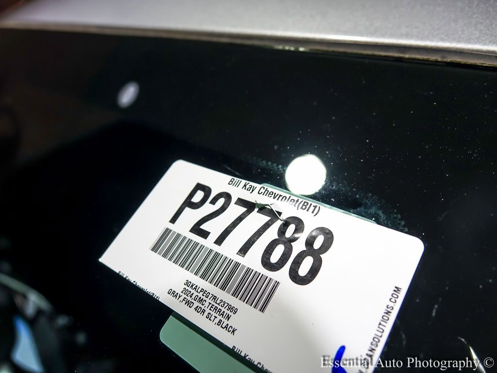 Used 2024 GMC Terrain SLT w/ Infotainment Package II image 35