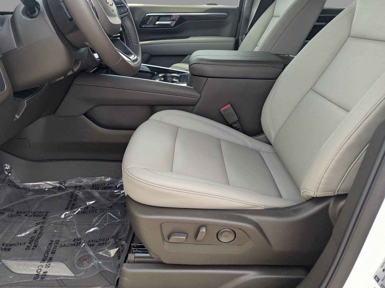 New 2026 Chevrolet Suburban LT w/ Comfort Package RWD image 17