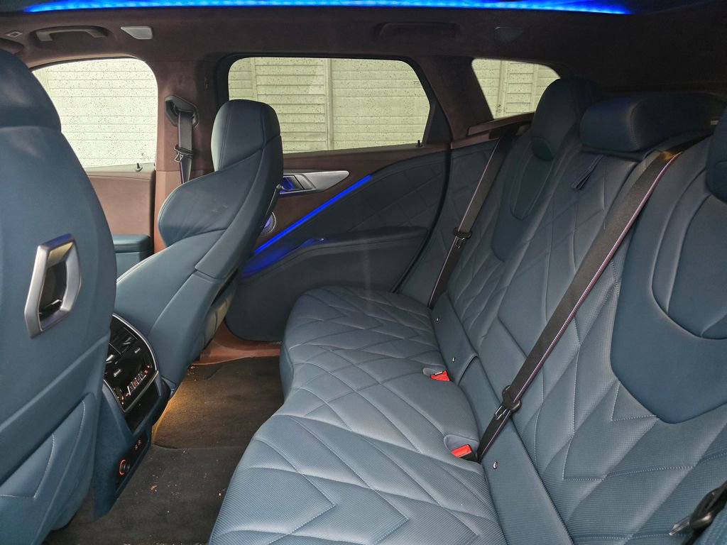 Used 2023 BMW XM image 54