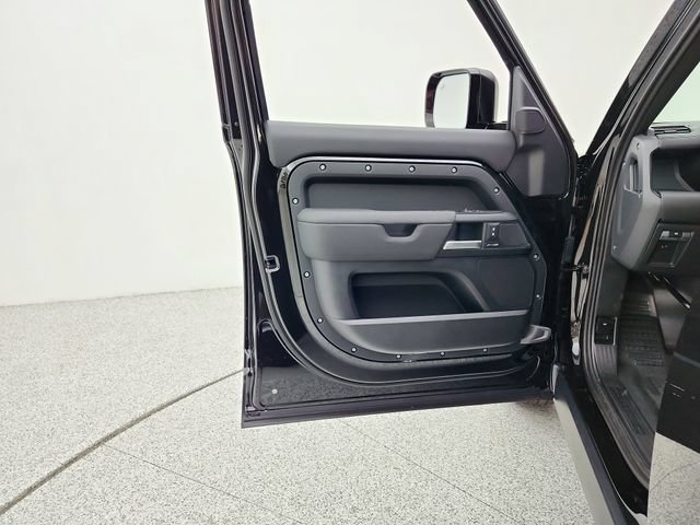 New 2026 Land Rover Defender 110 S AWD/4WD image 27