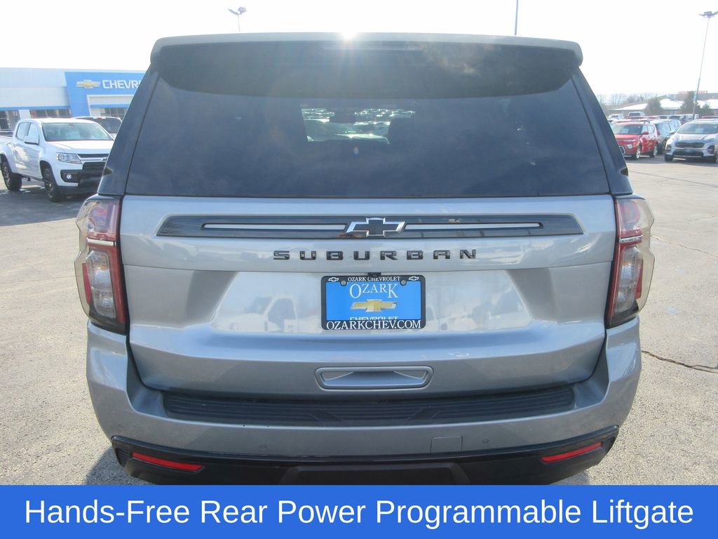 Certified 2024 Chevrolet Suburban Z71 w/ Luxury Package image 4