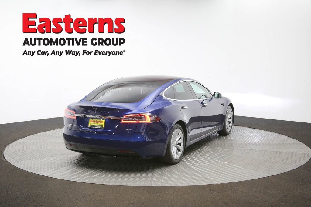 Used 2017 Tesla Model S 90D image 37