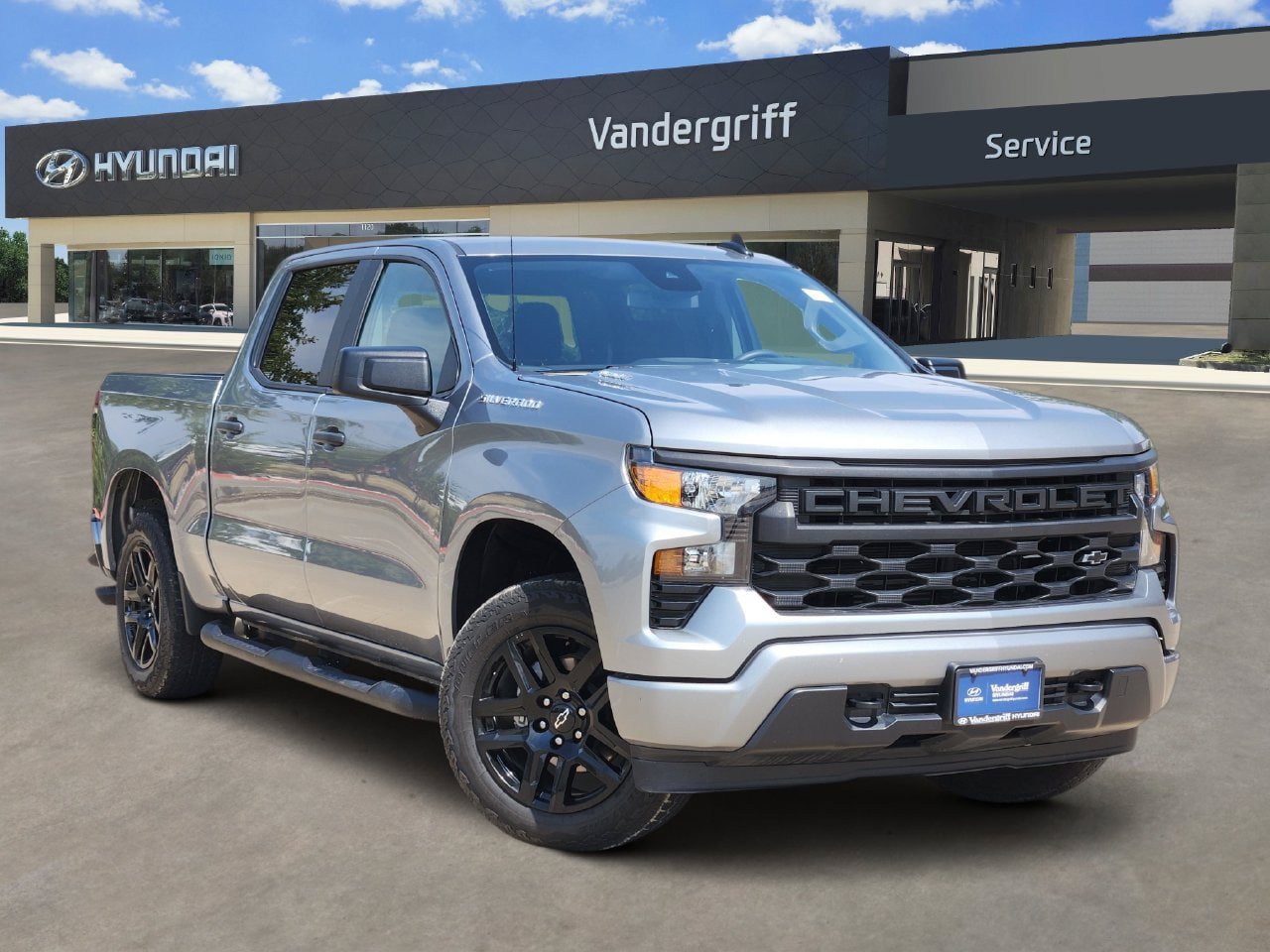 Used 2025 Chevrolet Silverado 1500 Custom w/ Turbomax Blackout Package RWD image 1