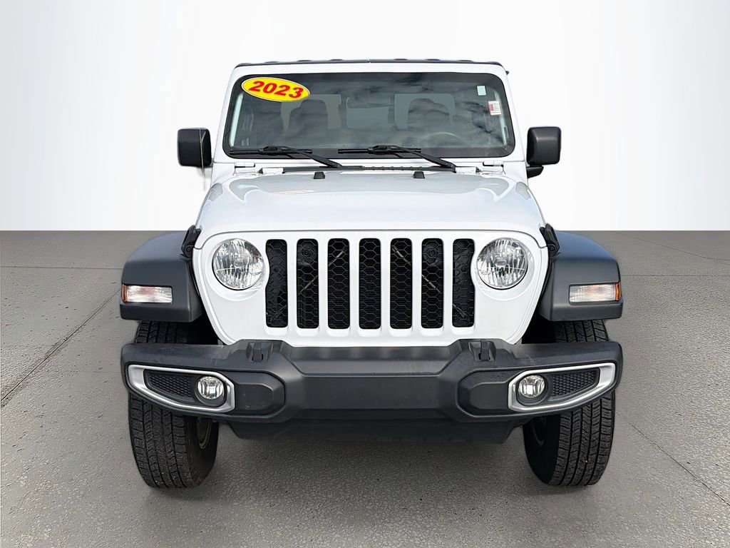 Used 2023 Jeep Gladiator Sport image 10