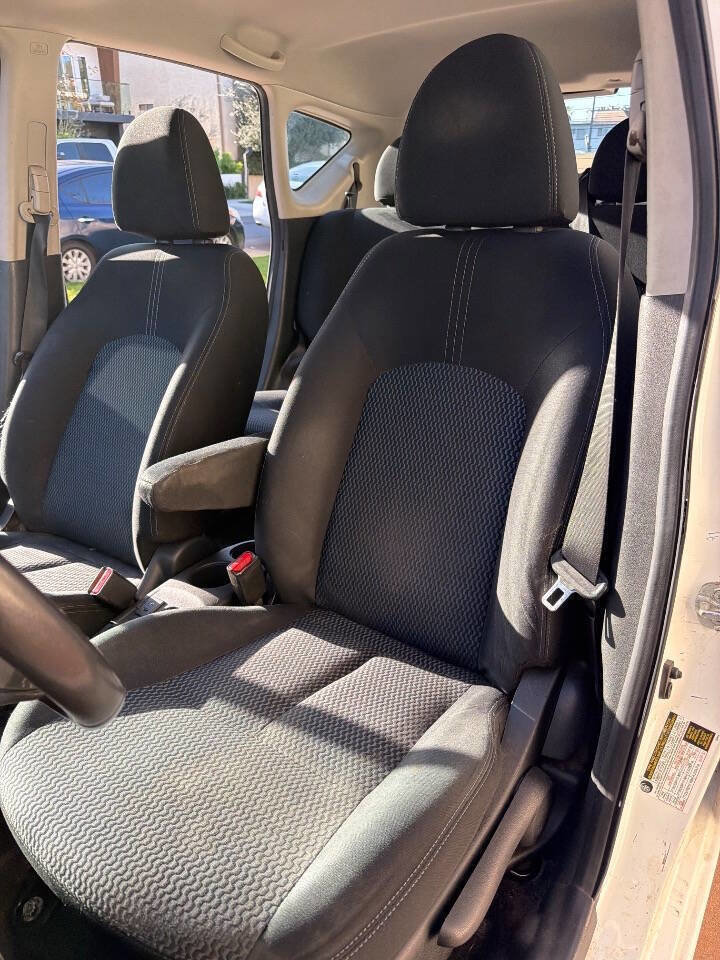 Used 2015 Nissan Versa Note SV image 12