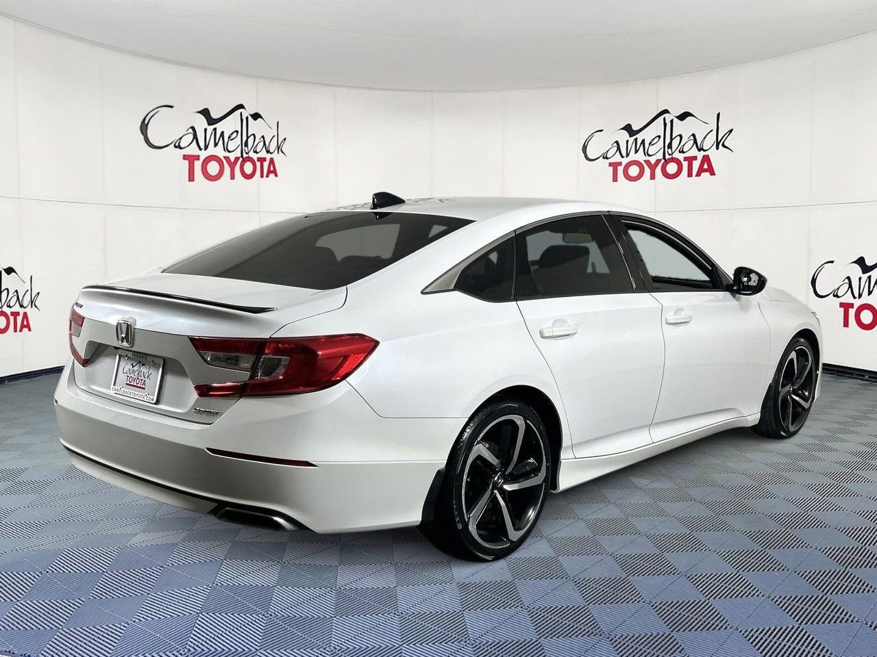 Used 2022 Honda Accord Sport image 8